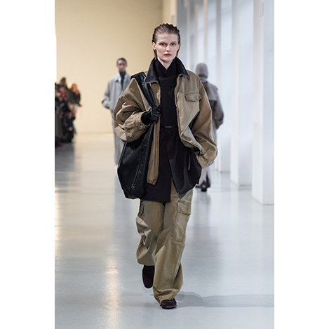 「シュタイン」レザーバッグ＆ベルトが入荷