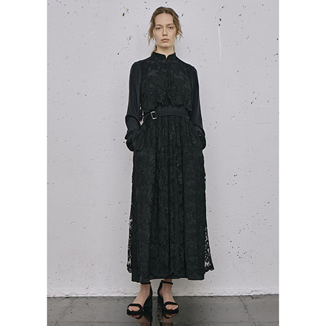 大人のロマンチックムード漂う「ロキト」新作ドレス