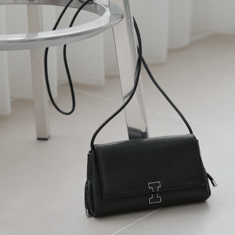 「永く愛せるアイテムを。」バッグブランドで選ぶおすすめギフト