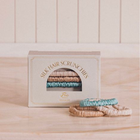 シンプルで美しく、髪に優しい「フートウキョウ」のシルクヘアゴム