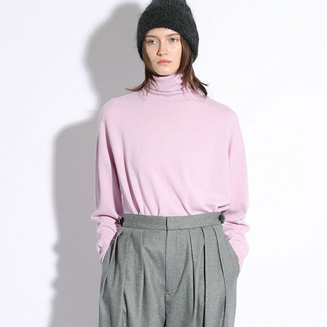 「サクラ」素材重視のニットプルオーバー7選