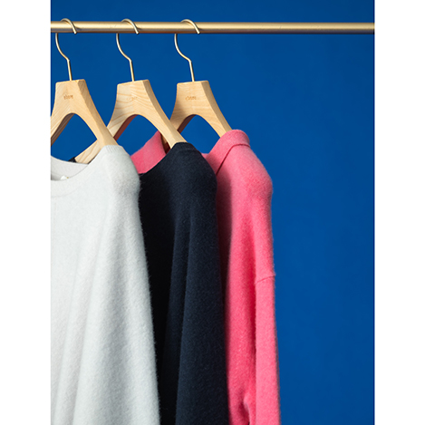 新作入荷！ 「エブール」の洗練ニットアイテム