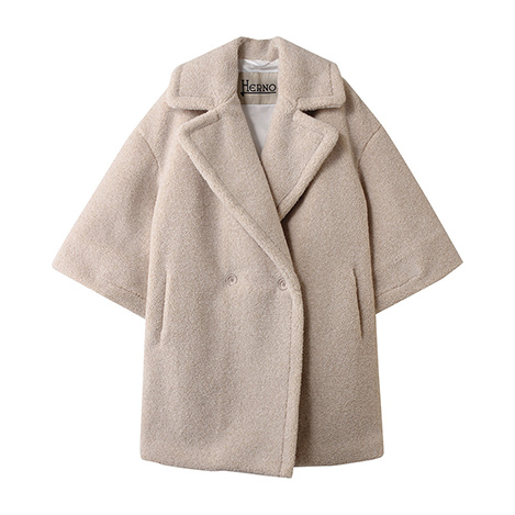 上質を纏う「ヘルノ」のアウター