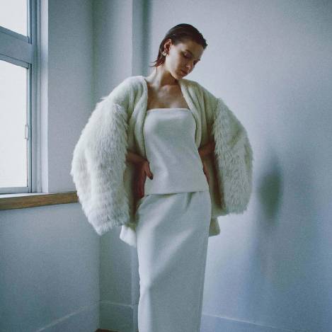 ＜PICK UP＞華やかなシーズンに着映えするファーコート