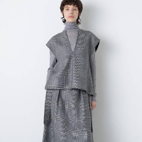 冬のスタイリングにもおすすめのジレセットアップ