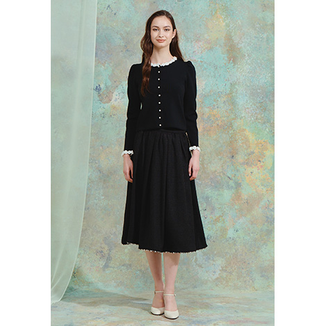 ふわふわのお花トリム。今から着られる！着映えカーディガン