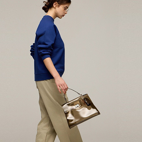 「ジェービーアタイア」から人気のビニールバッグが勢揃い