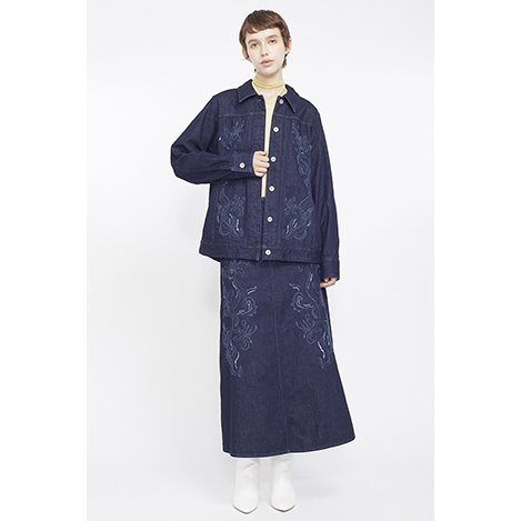 待望の「ミューラル」初の刺しゅうデニムが登場