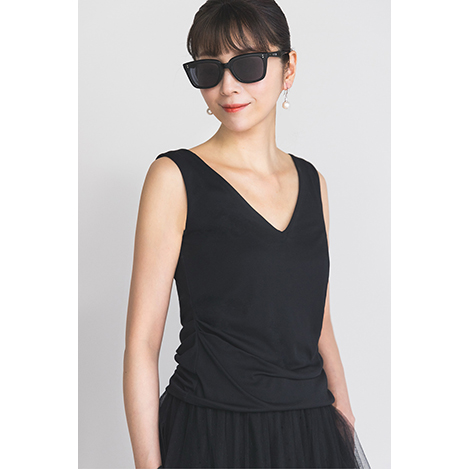 夏を美しく、心地よく。着回しと機能美を叶える「2WAY高機能トップス」