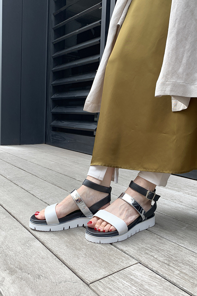 Elle Shop 異素材mixがモードなスポーツサンダル ファッション通販 エル ショップ