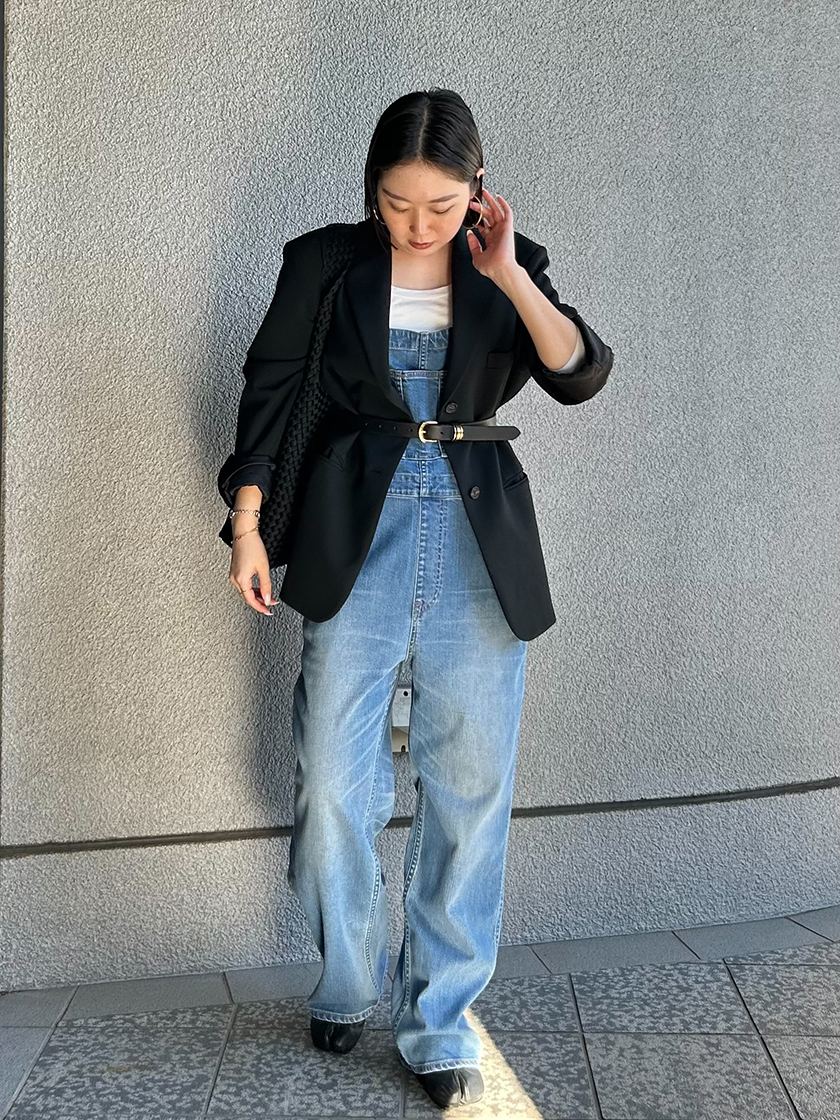 オーバーオールの大人な着こなし術