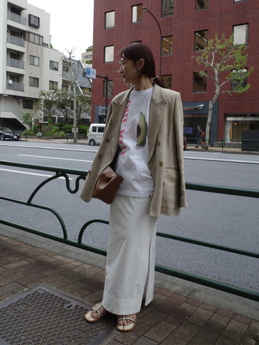 端正な装いに遊び心を添えて。知的なグラフィックが主役の“Casual Update”