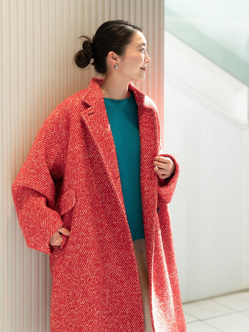 色と素材を重ねて、心躍るアウタースタイル