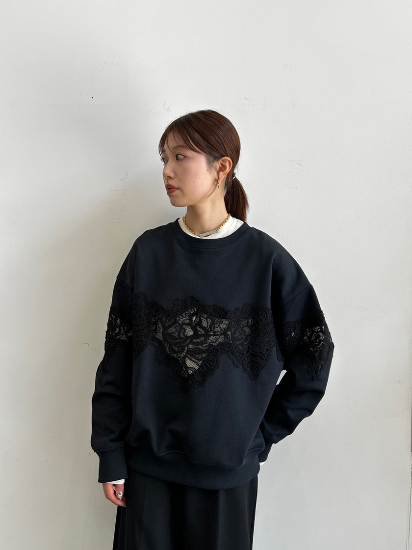 人気トップスのリアルコーデをご紹介！