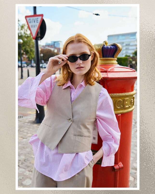 人気トレンチの新作も！　「ティッカ」で更新する春のワードローブ