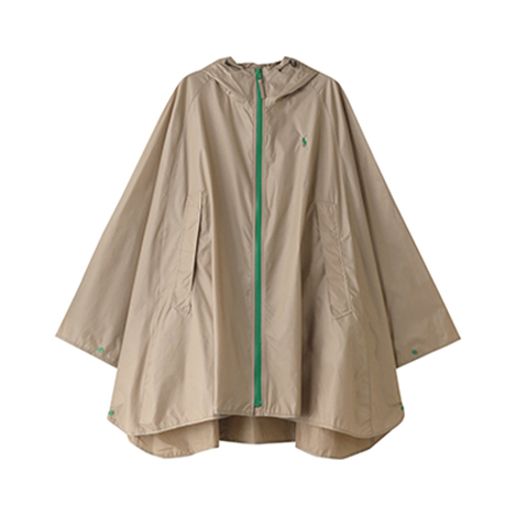 雨の日にさっと羽織れるレインポンチョ