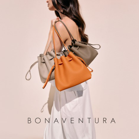 旅にも日常にも寄り添う、エレガントな2Wayバッグ