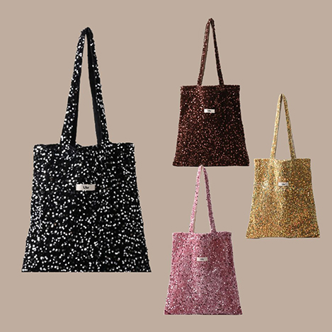 「ウーア」人気トートがスパンコール×ベロア素材で登場！