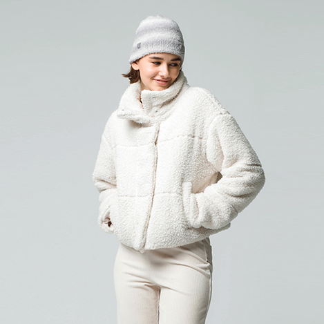 心地よさと洗練をまとう冬小物