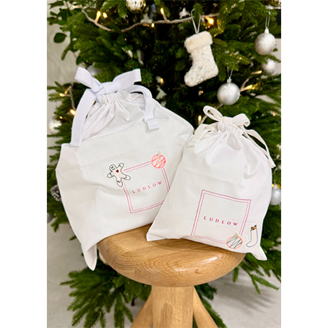 限定アイテムをお買い上げの方にノベルティをプレゼント！