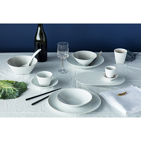 新年の始まりにぴったりな、ホワイトのテーブルウェア