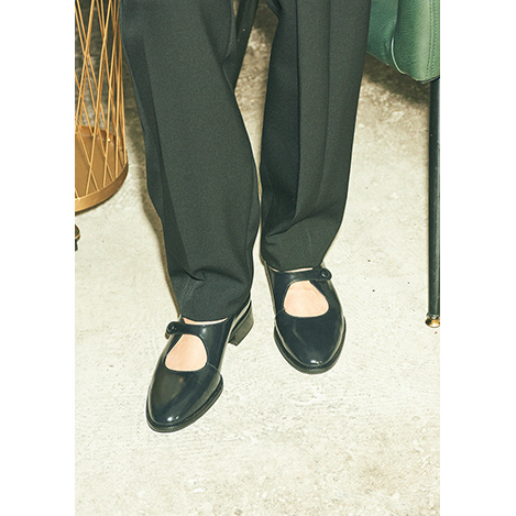 歩き姿、立ち姿まで美しく。機能美を兼ね備えた「カチム」のシューズコレクションが登場