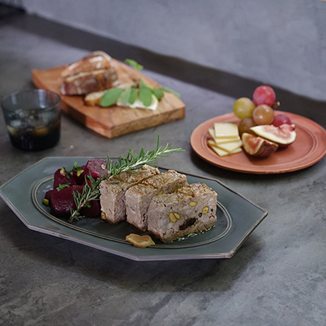 新登場！ 使い込むほど愛着が深まるアンティークのようなの器