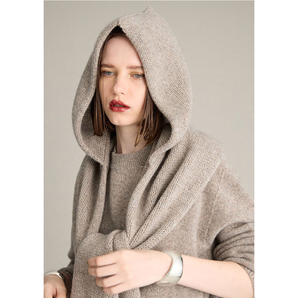 人気の“カシミミストール”や主役級コートなど。重なりで描く「ブリル」の秋冬コレクション