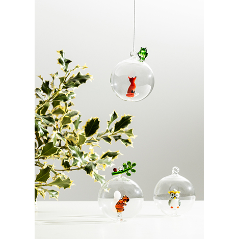 透き通る美しさ。クリスマスを彩る「イッケンドルフ」のガラスアイテム