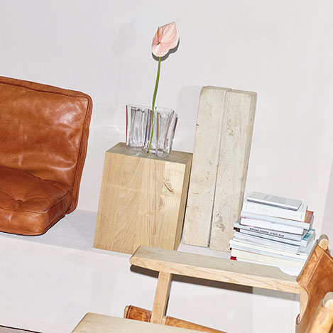 光を飾る、春のガラス。美しい光も彩るガラスのインテリア