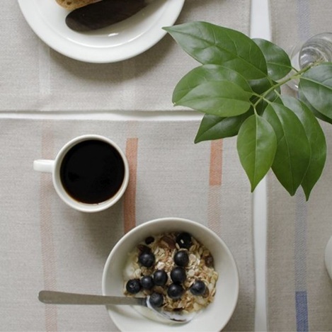 食卓から始める、模様替え。デザインで選ぶテーブルファブリック