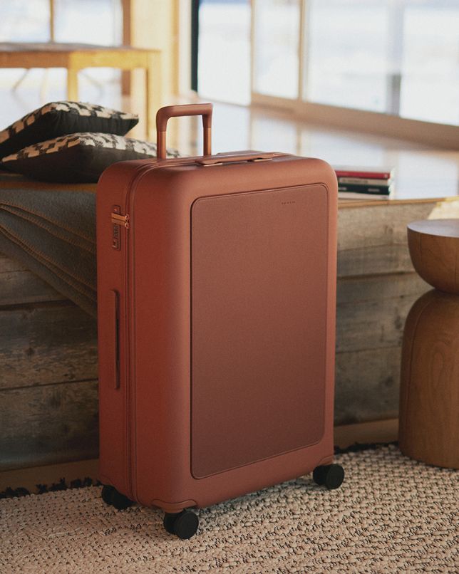 使いやすさとデザインにこだわられた「モルン」のスーツケース｜moln