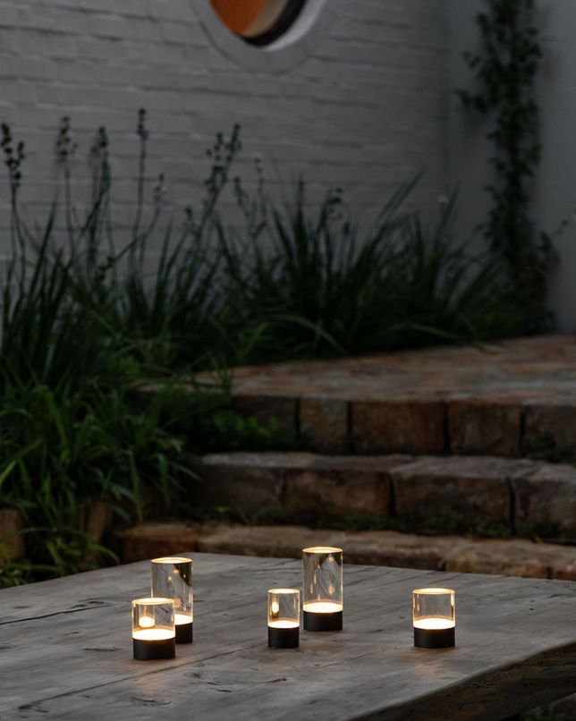 いつもの夜をドラマチックに変える「小さな灯り」の魔法