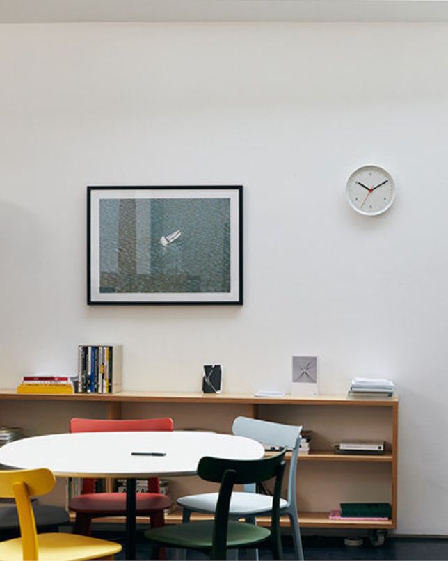 インテリアを格上げする、デザインクロックのある暮らし