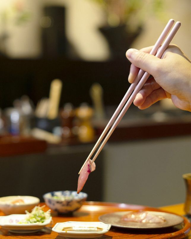 大切な人へのギフトにも。食卓が垢抜ける「こだわりの箸」4選