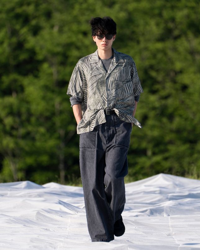 YOKE - 偶然が織りなす「不完全な秩序の世界」