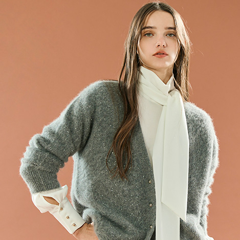 BEIGE， - 華やぎニットで冬スタイルをアップデート