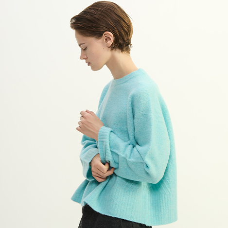 PLAIN PEOPLE - 自分へのご褒美に。シンプルなデザインが長く着れる、カシミヤ混のちょっと特別なセーター。