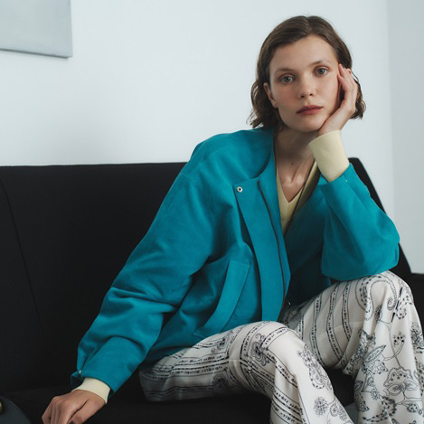 HOUSE OF LOTUS - いつもの装いに華を添える冬カラー