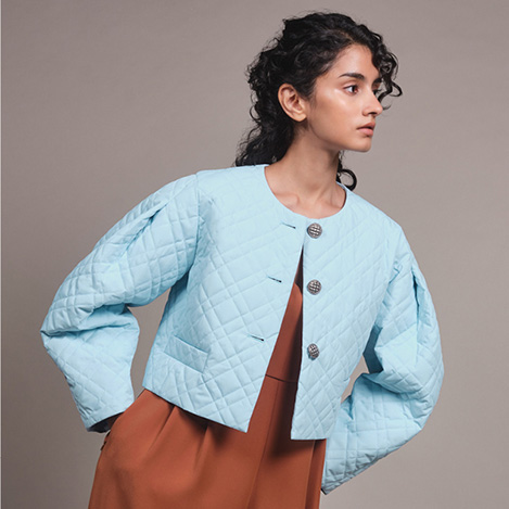 DAISY LIN - 真冬の装いを格上げする、新作キルティングジャケット＆人気ダウンコート