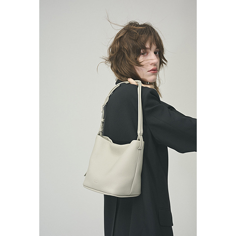 objcts.io - 「オブジェクツ アイオー」より新作レザーバッグが登場！