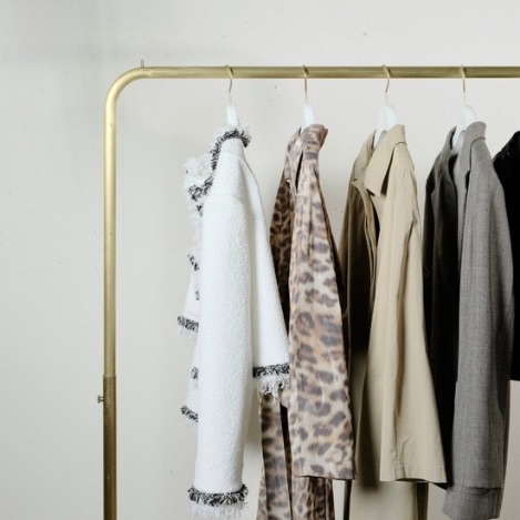 j. - Spring Outer Edit この春は、まずアウターから。