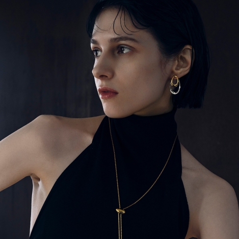 PLUS VENDOME - 新アクセントに「プラス ヴァンドーム」最旬イヤーアイテムを