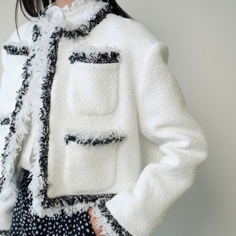 j. - 迷ったらこれ。 春の万能ジャケット