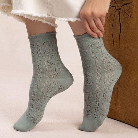 BLEUFORET - この春、差が付く「ブルーフォレ」の最旬ソックス