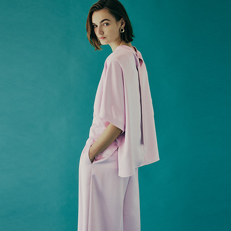 ADORE - サテン・リネン・シアー、これからの季節に活躍する素材のアイテムをご紹介。