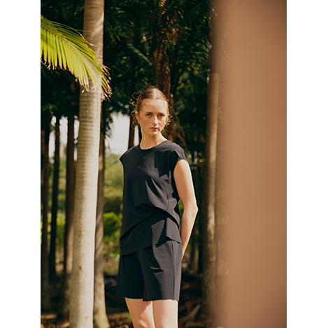 Speedo - おしゃれさと体形カバーを両立した、「スピード」の新作