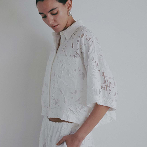 HER. - SPRING TEXTURE｜整いすぎない、こなれたニュアンス。