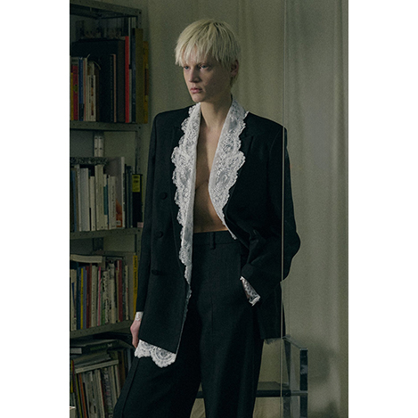 KANAKO SAKAI - シアー＆レース使いで魅せる「カナコ サカイ」大人のスタイリング