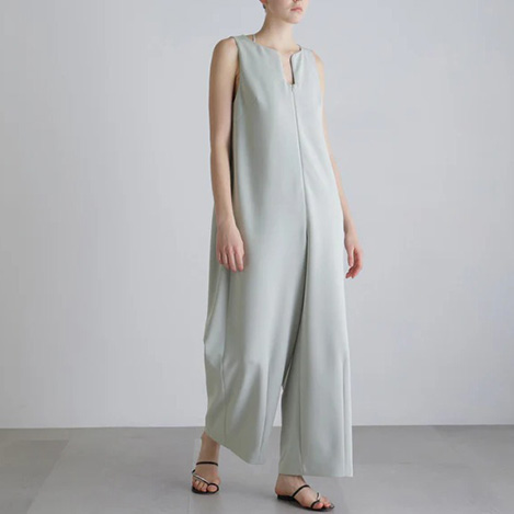 ADORE - 【STAFF STYLING】配色や素材にこだわったワンピース・オールインワン